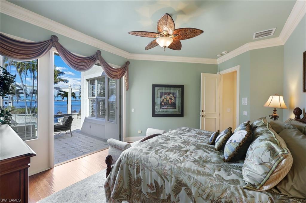 EDGEWATER - Residential