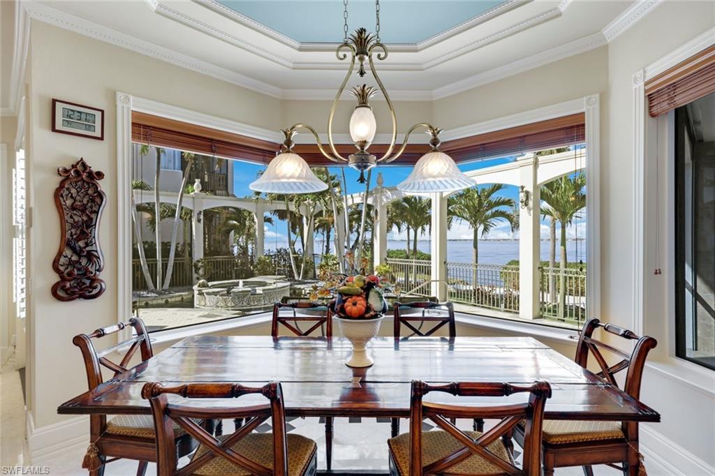 EDGEWATER - Residential