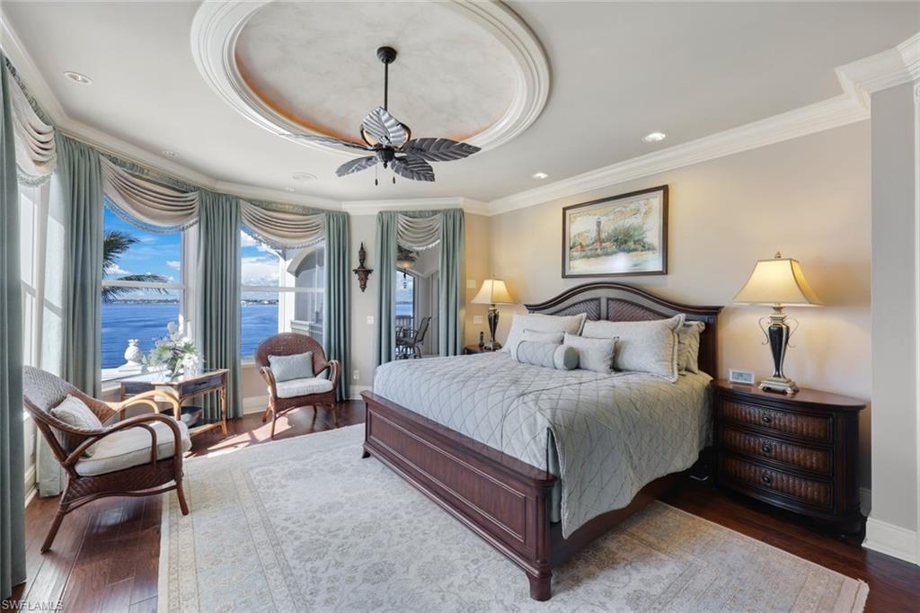 EDGEWATER - Residential