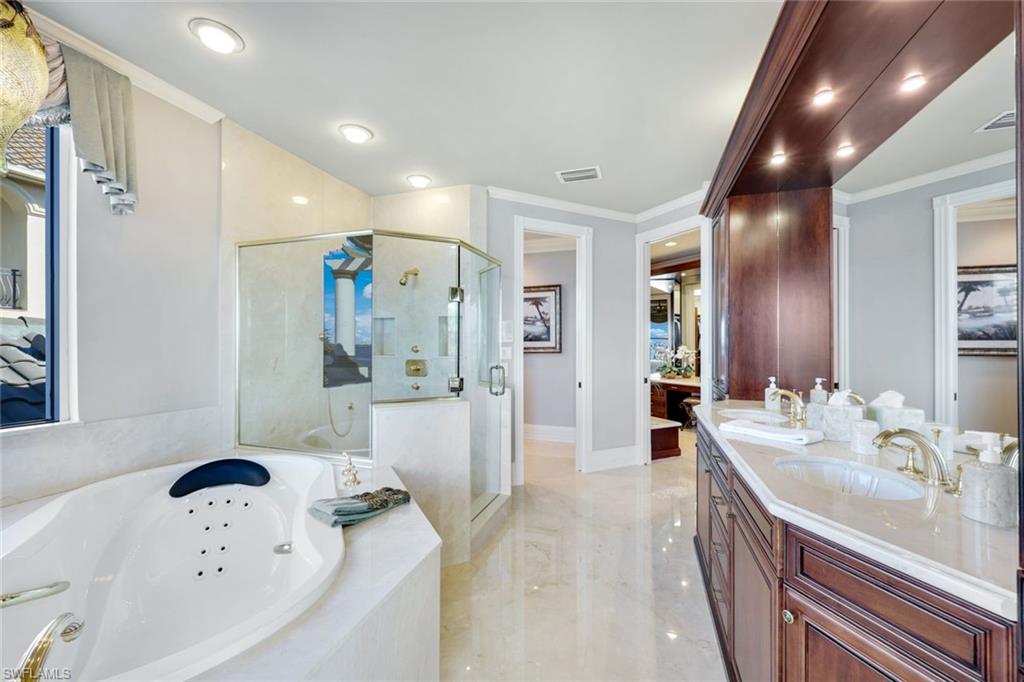 EDGEWATER - Residential