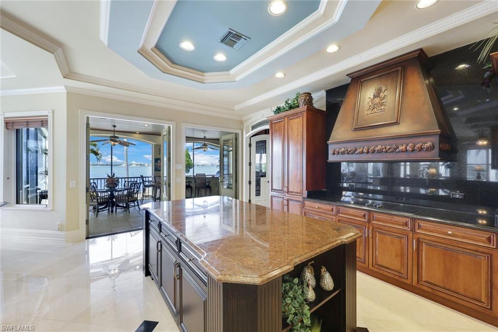 EDGEWATER - Residential