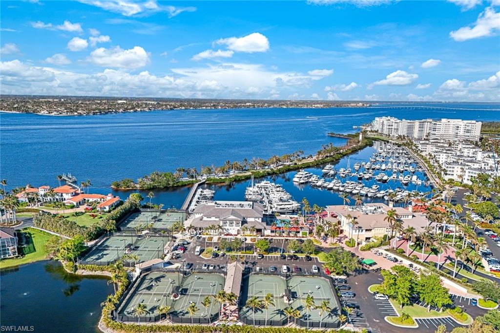 EDGEWATER - Residential