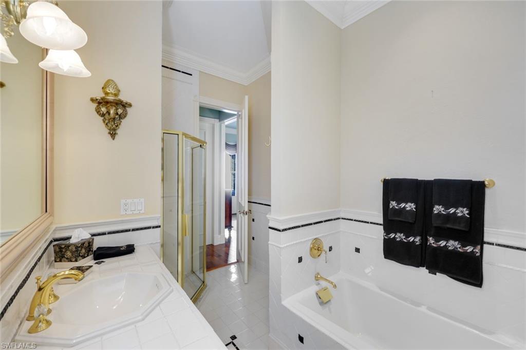 EDGEWATER - Residential