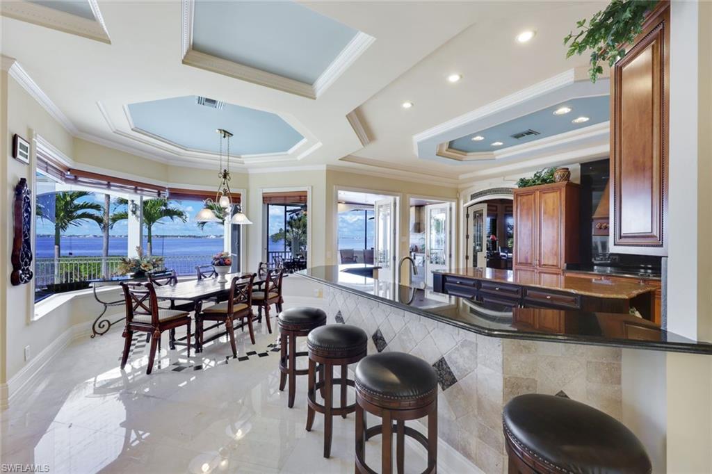 EDGEWATER - Residential