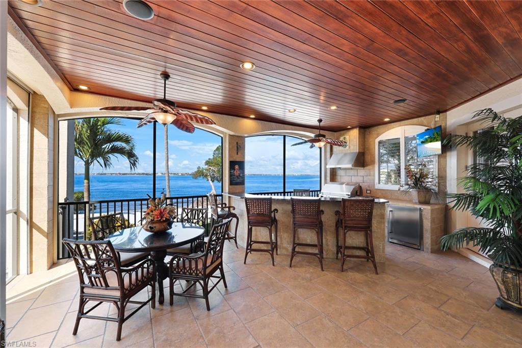 EDGEWATER - Residential