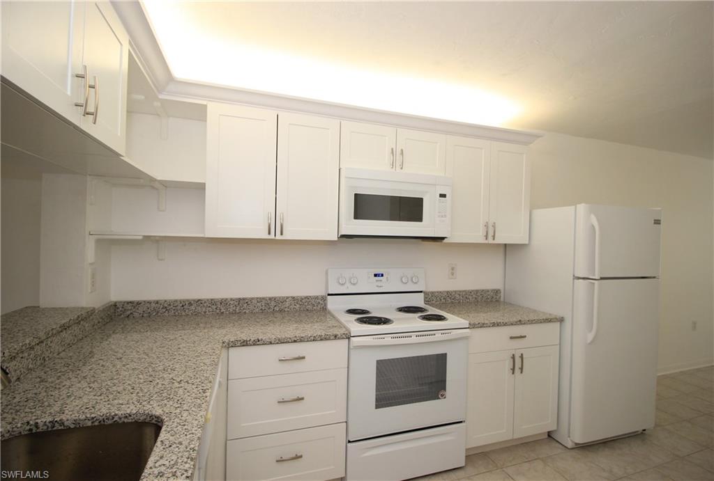 ABBEY AT BERKSHIRE VILLAGE - Residential