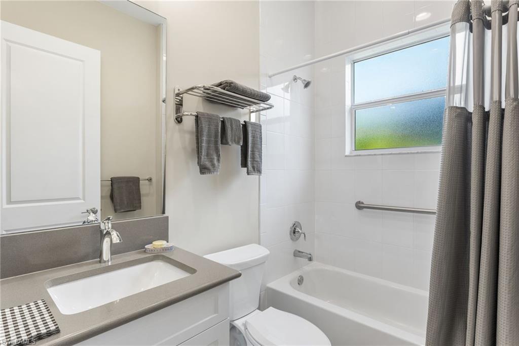 VALENCIA TRAILS - Residential