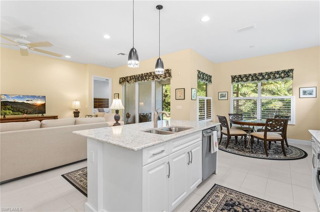 VALENCIA TRAILS - Residential