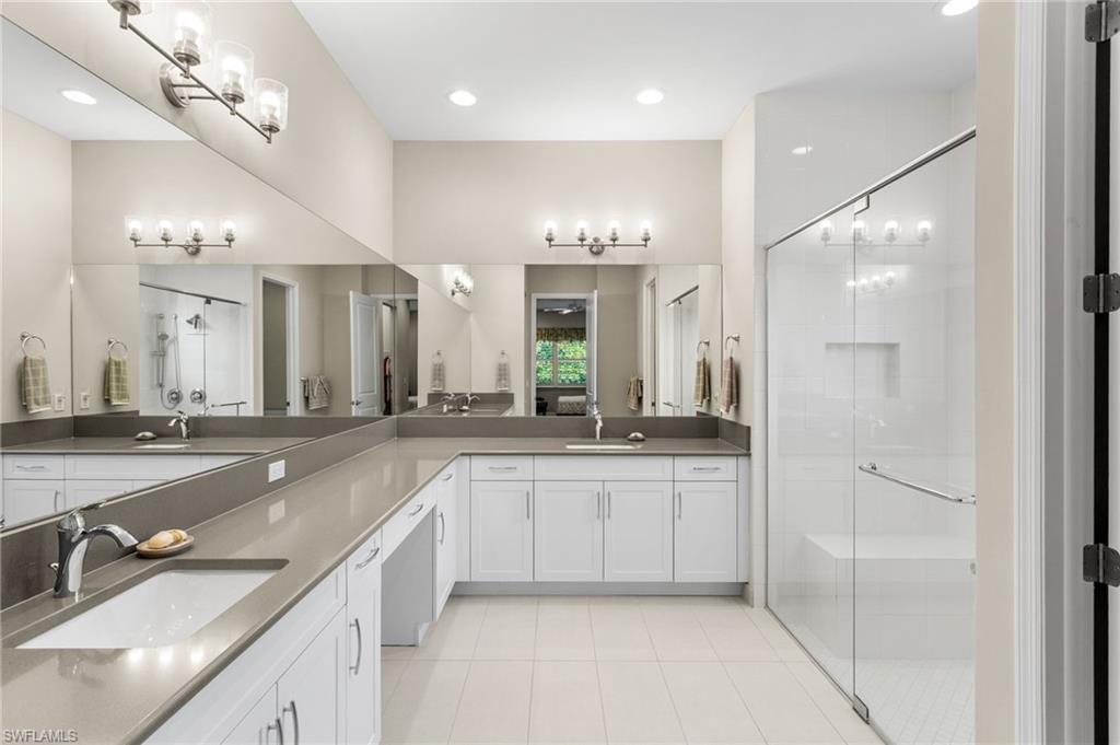 VALENCIA TRAILS - Residential