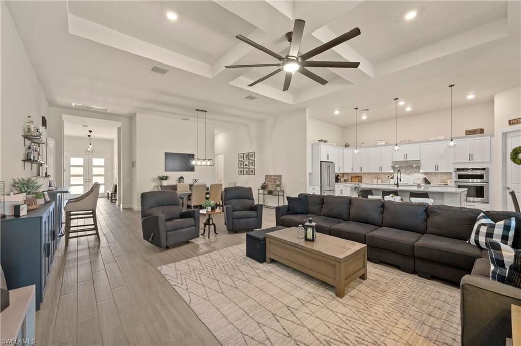 CORKSCREW SHORES - Residential