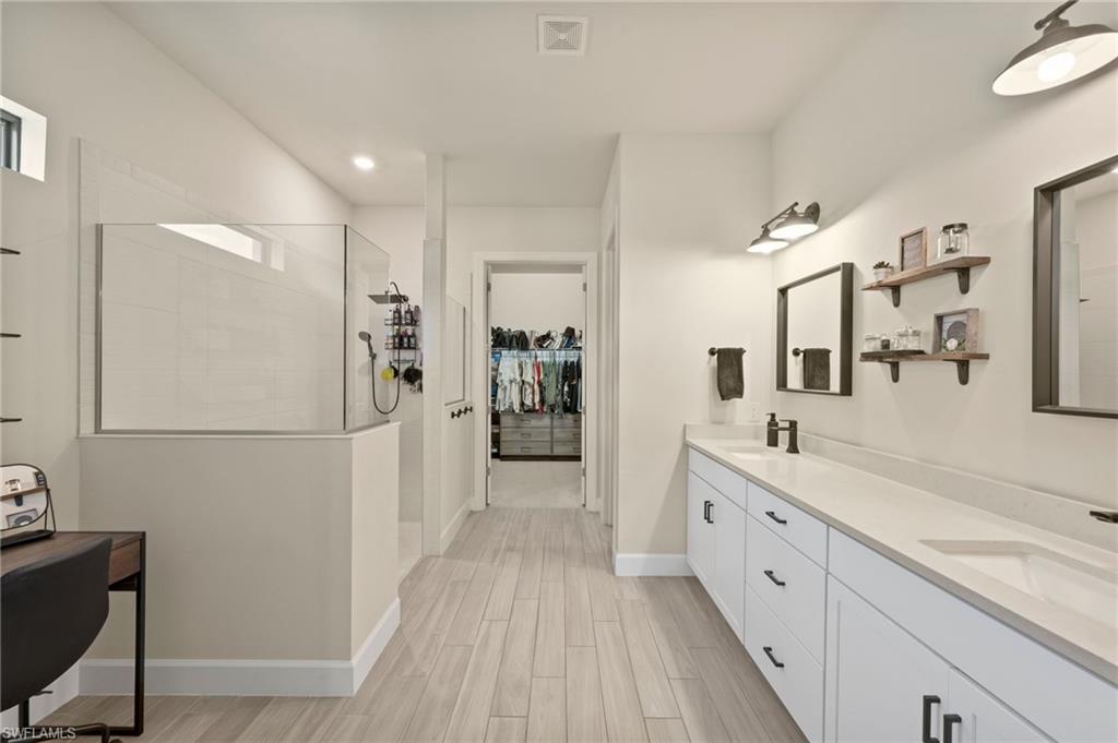 CORKSCREW SHORES - Residential