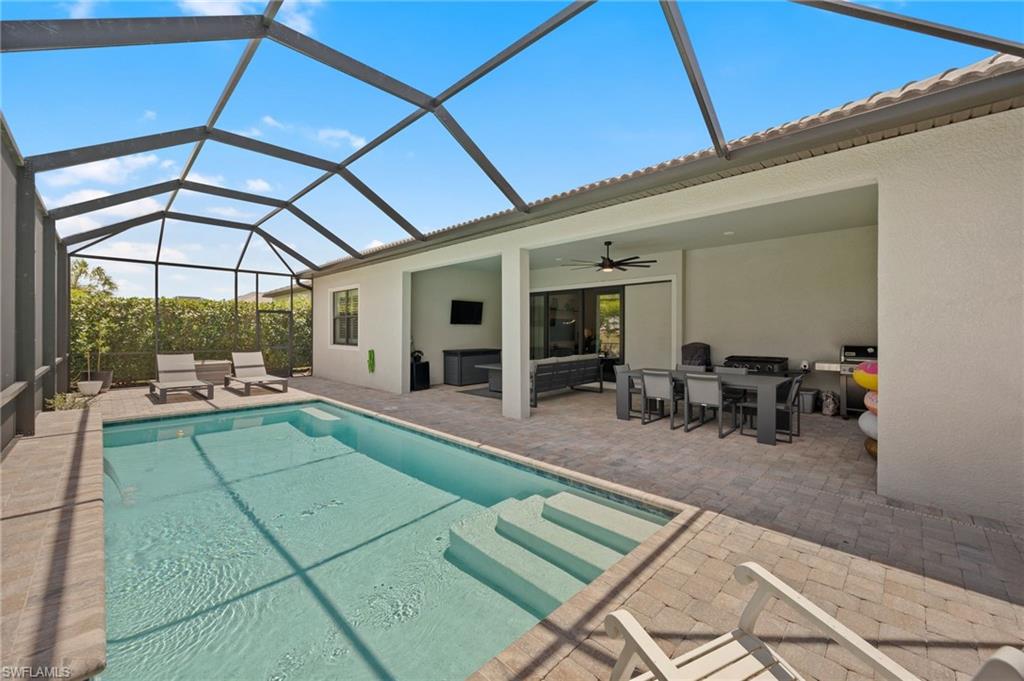 CORKSCREW SHORES - Residential