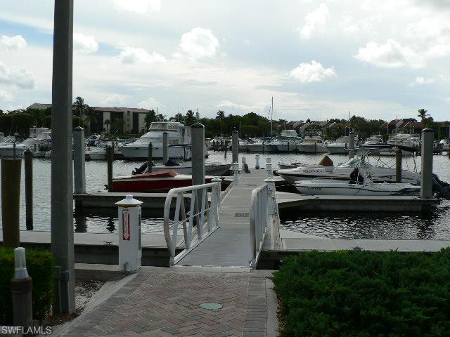 STEAMBOAT BEND - Residential