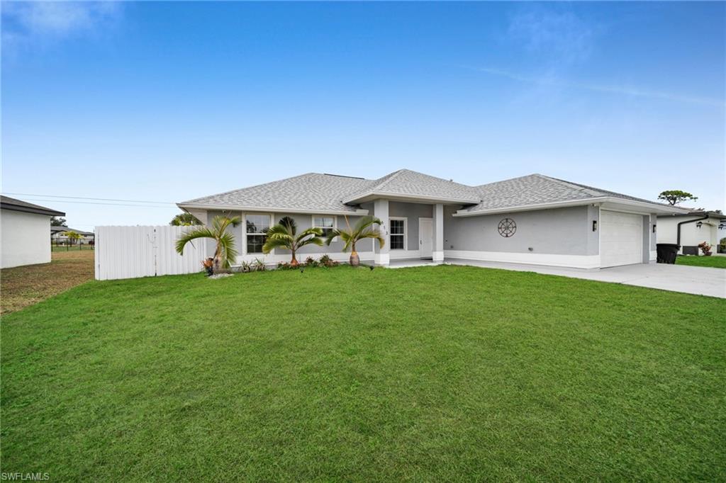 CAPE CORAL - Residential