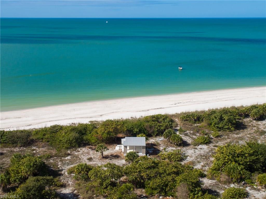 KEEWAYDIN ISLAND - Land