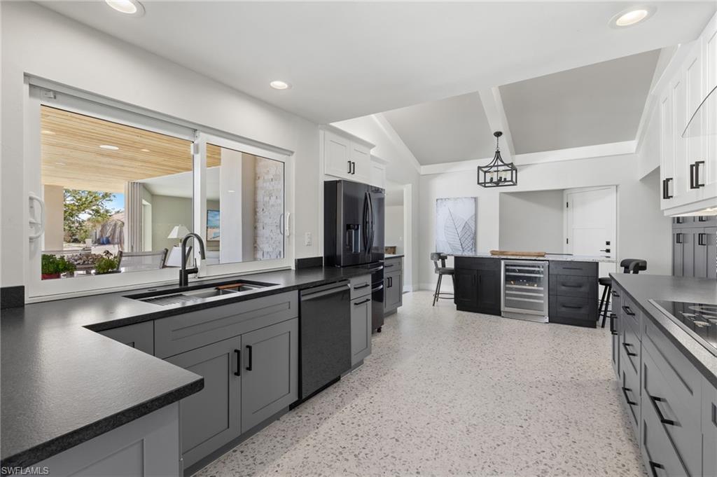 BAYLAND HEIGHTS - Residential