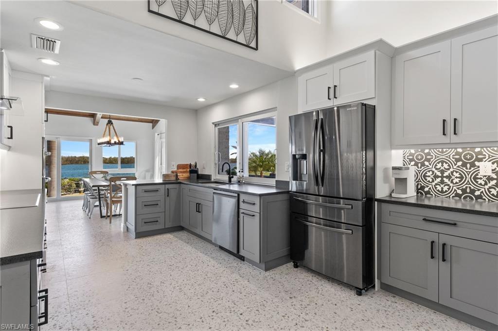 BAYLAND HEIGHTS - Residential