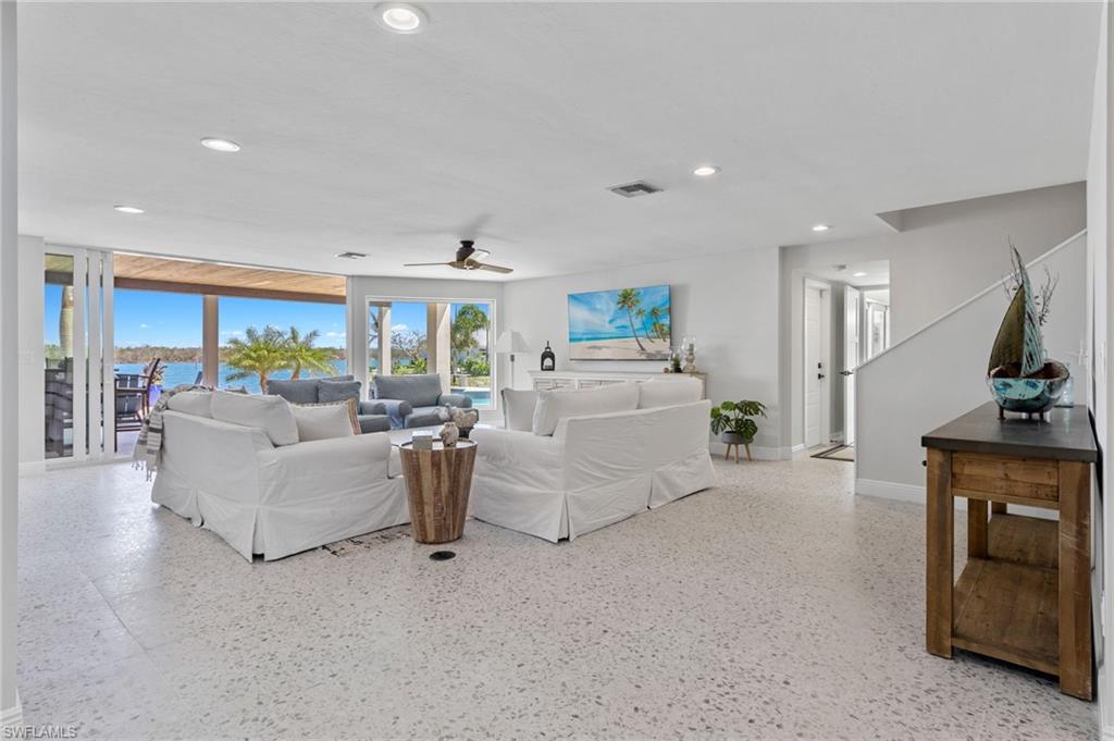 BAYLAND HEIGHTS - Residential