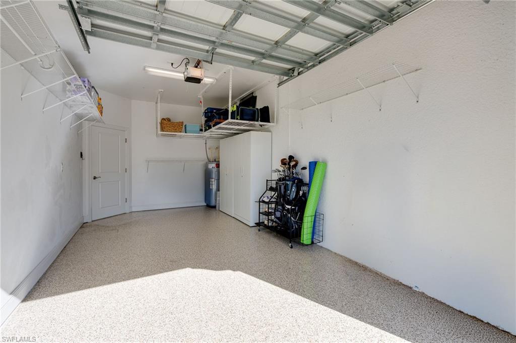 COACH HOMES AT LIVINGSTON LAKES - Residential