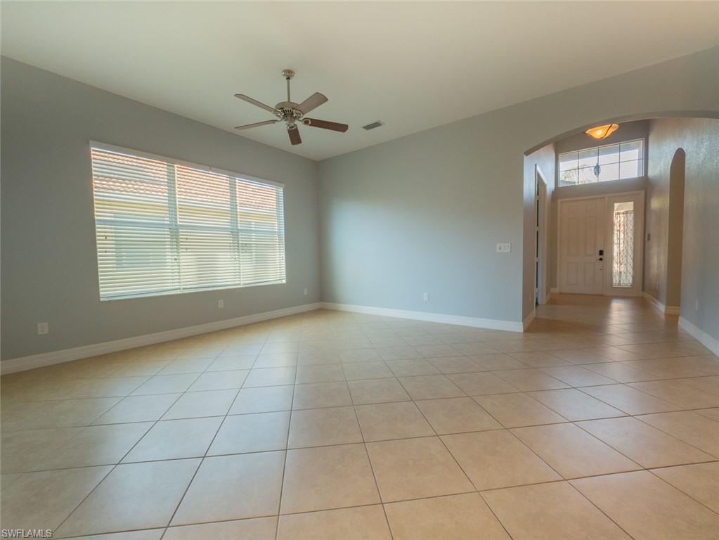 BOTANICA LAKES - Residential Lease