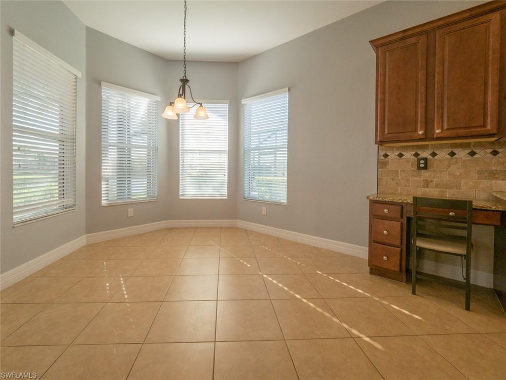 BOTANICA LAKES - Residential Lease