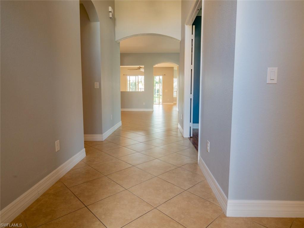 BOTANICA LAKES - Residential Lease