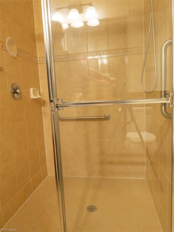 BOTANICA LAKES - Residential Lease