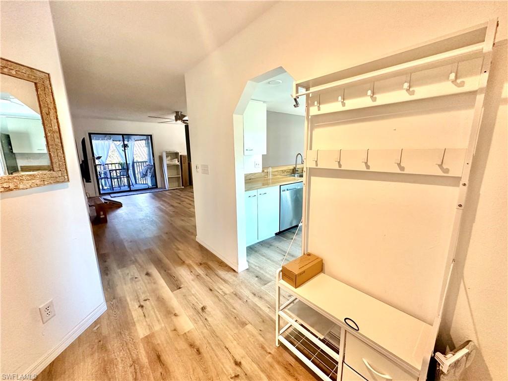 1521 SW 47th TER 201