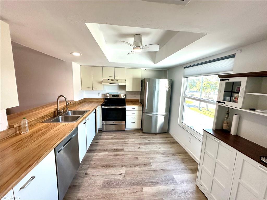 1521 SW 47th TER 201