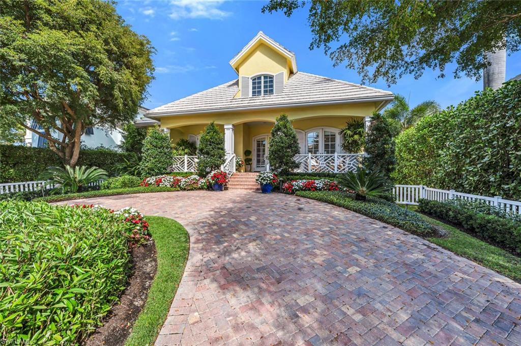 OLDE NAPLES - Residential