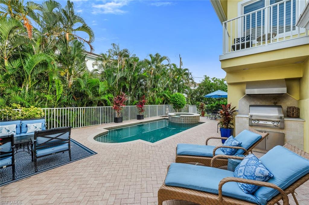 OLDE NAPLES - Residential