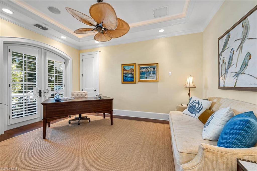 OLDE NAPLES - Residential