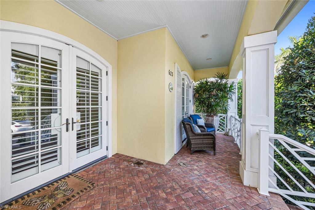 OLDE NAPLES - Residential