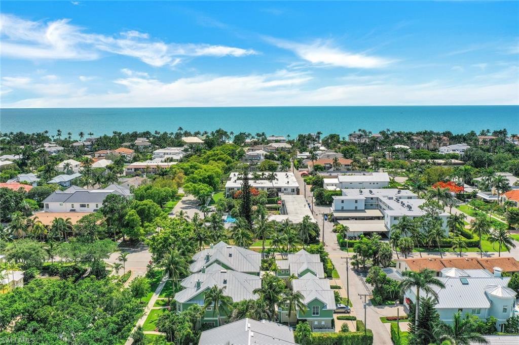 RESIDENCES OF OLD NAPLES - Residential