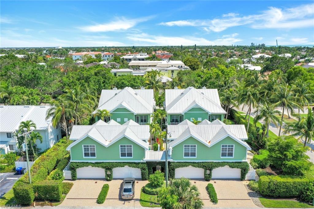 RESIDENCES OF OLD NAPLES - Residential