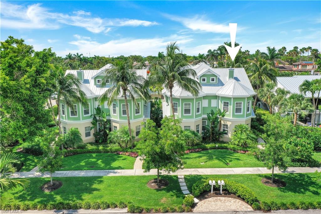 RESIDENCES OF OLD NAPLES - Residential