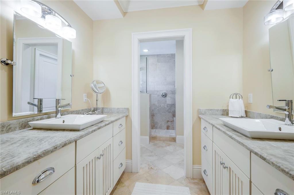 RESIDENCES OF OLD NAPLES - Residential