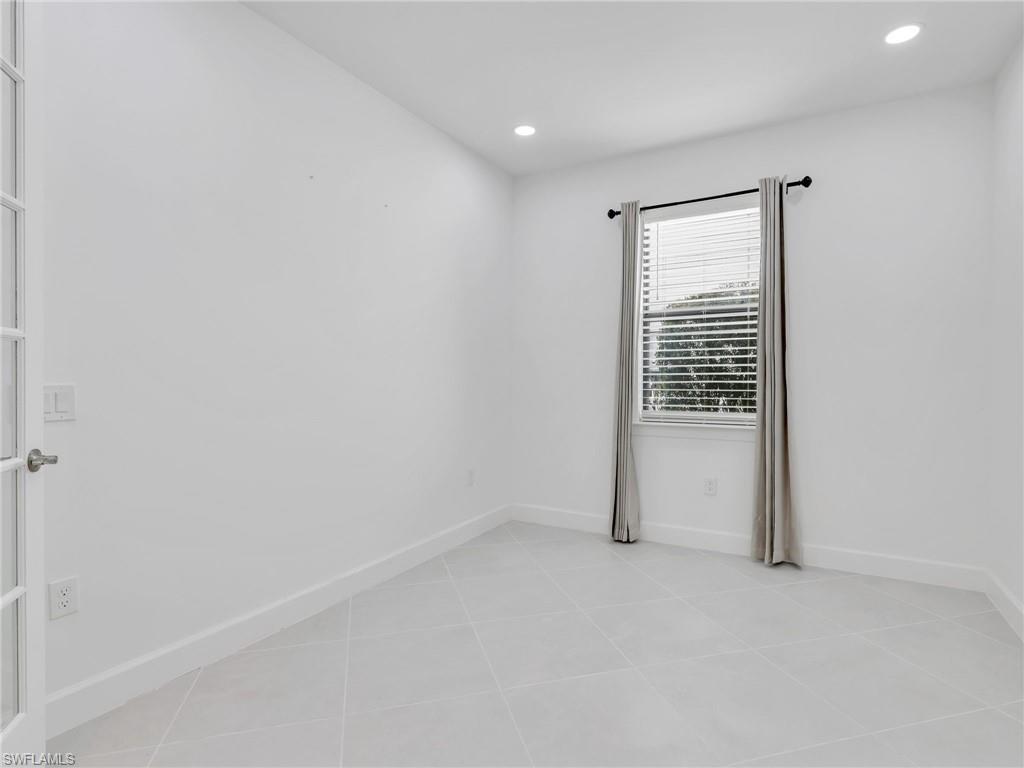 VENTANA POINTE - Residential