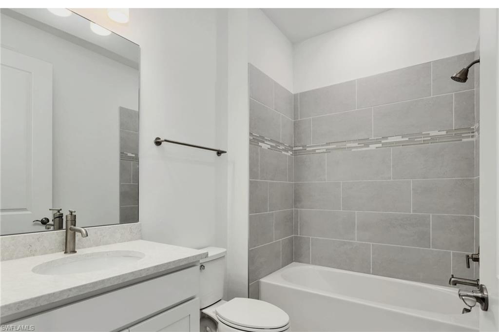 VENTANA POINTE - Residential