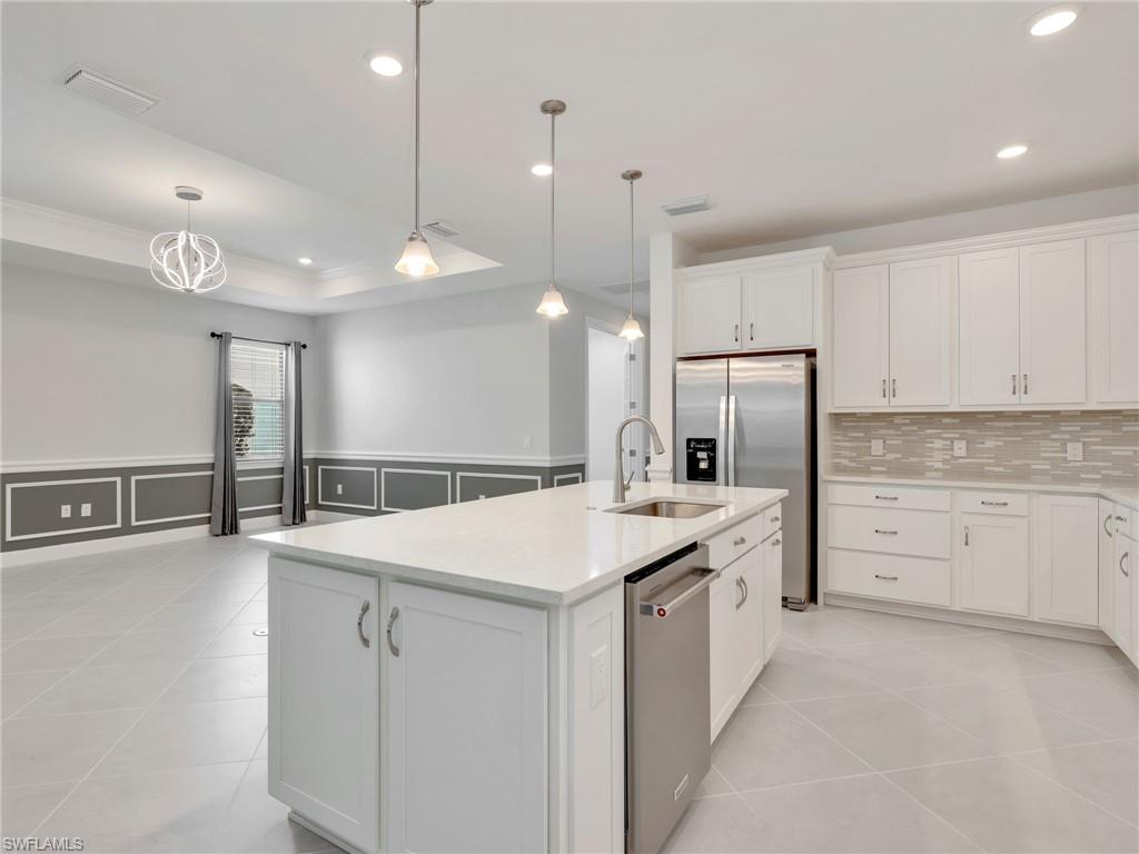 VENTANA POINTE - Residential