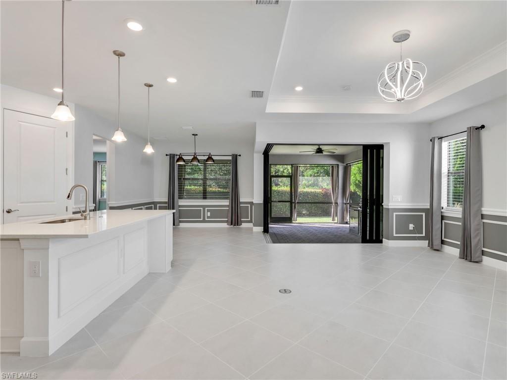 VENTANA POINTE - Residential