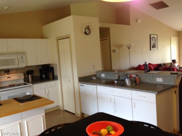 MIRROR LAKES - Residential