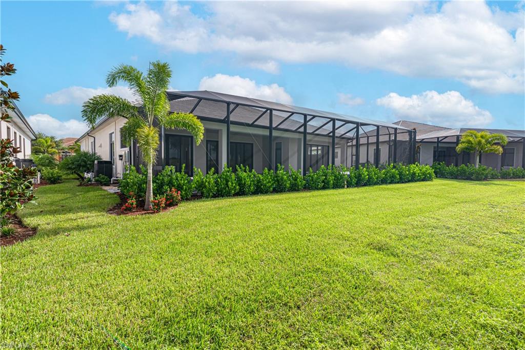 COUNTRY CLUB - Residential