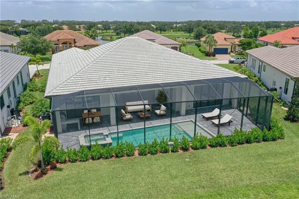 COUNTRY CLUB - Residential