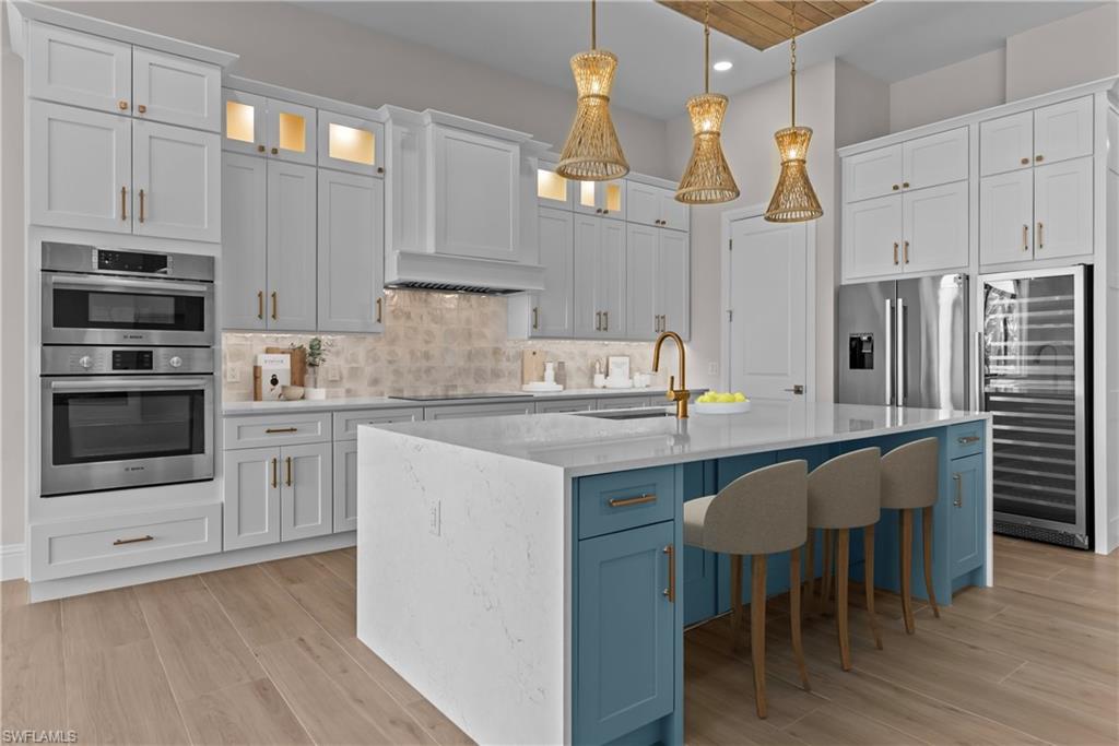 COUNTRY CLUB - Residential