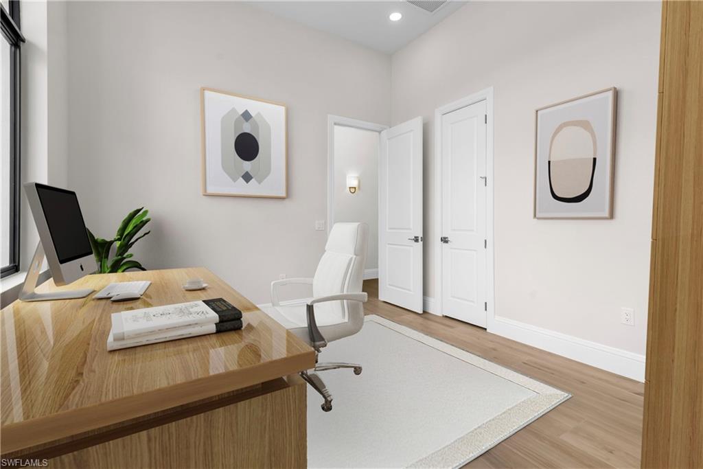 COUNTRY CLUB - Residential