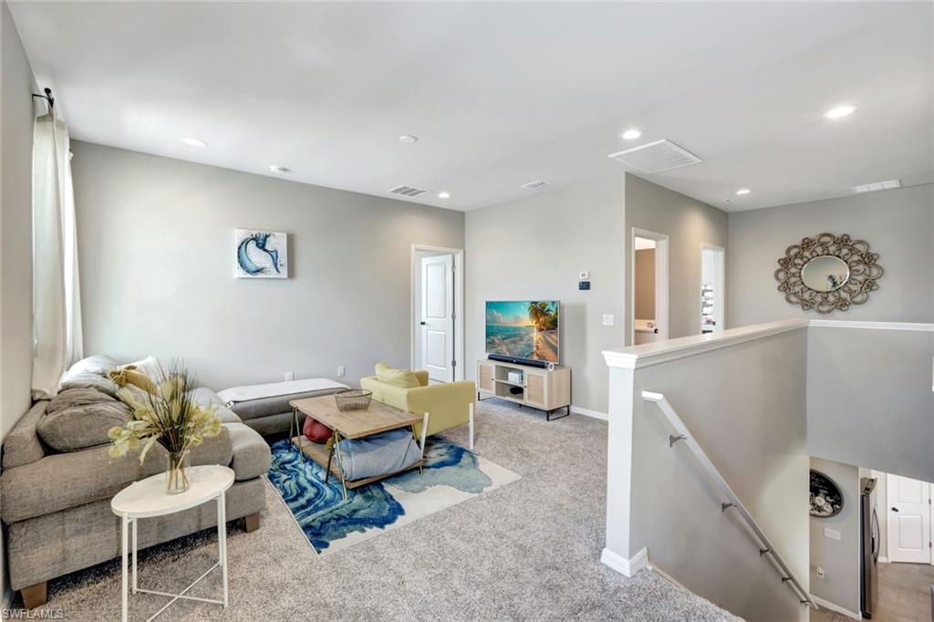 CRESCENT GROVE - Residential