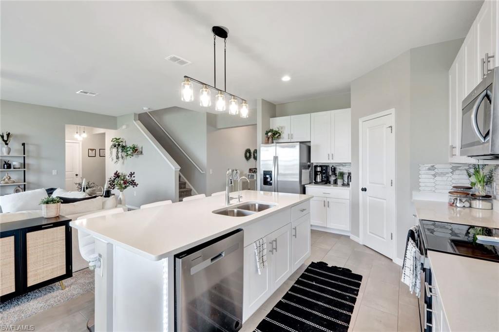 CRESCENT GROVE - Residential