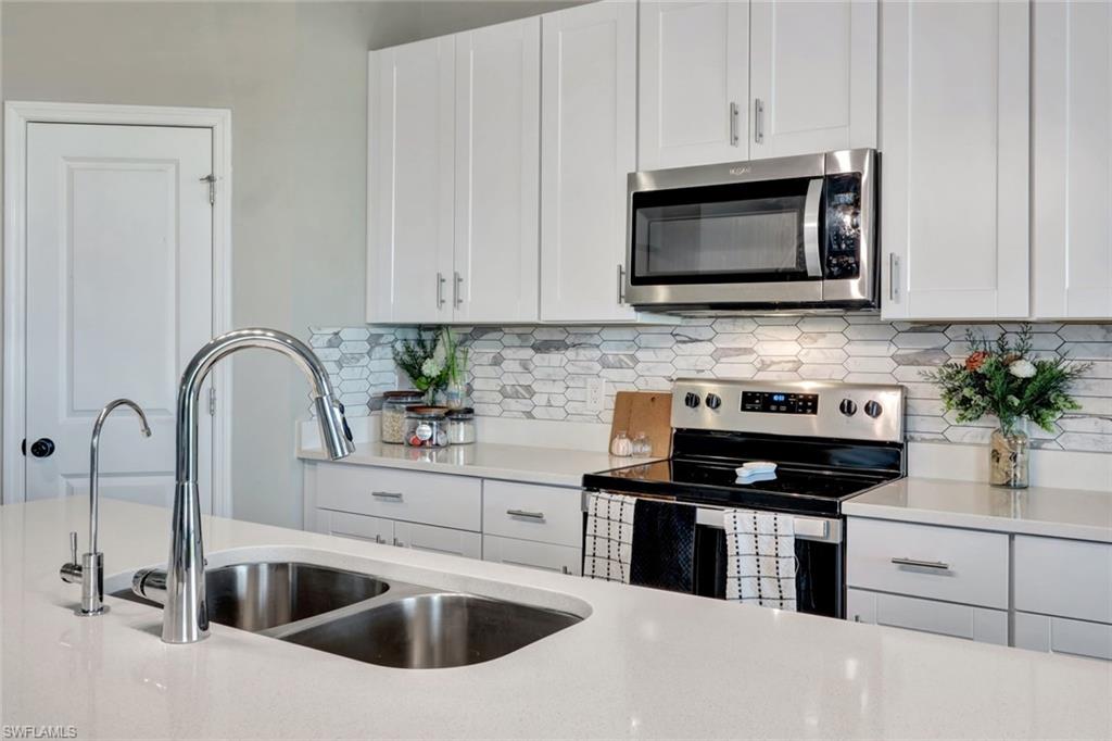 CRESCENT GROVE - Residential