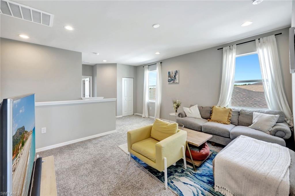 CRESCENT GROVE - Residential